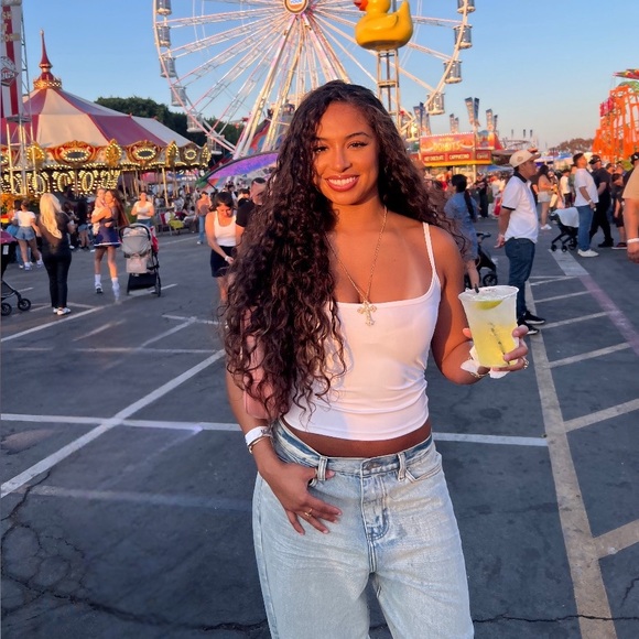 Meet your Posher, Brooklynn - Picture 3 of 9